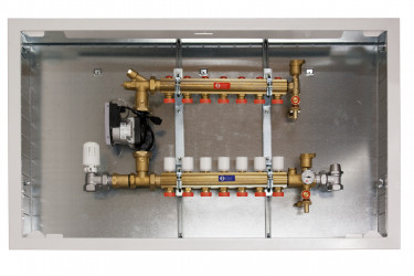 R557SA-W - Směšovací rozdělovač pro podlahové vytápění s vysokoteplotními zdroji, termostatická regulace, s R401TG a R14TG, bez adaptérů, s čerpadlem Wilo YONOS 25/6 a skříní do zdi.